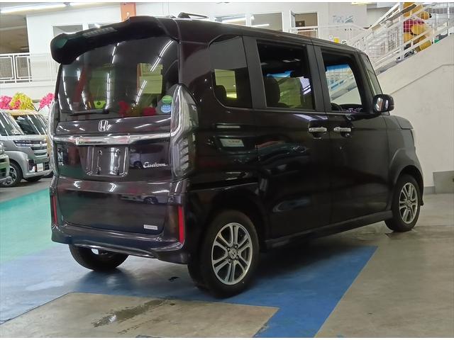 N-BOXカスタム G・EXホンダセンシング 4WD 衝突軽減ブレーキ Bluetooth バックカメラ 純正ナビTV 片側パワースライド ETC シートヒーター LEDヘッドライト 横滑り防止装置 スマートキー(13枚目)