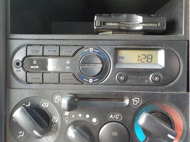 エルフトラック 2tダンプ 電動コボレーン ◆2tダンプ◆電動コボレーン◆6MT◆フル装備◆エアバッグ◆平成27年式◆走行56000Km◆ディーゼル◆排気量2990cc◆積載2000kg◆3人乗り◆車検1年付◆(10枚目)