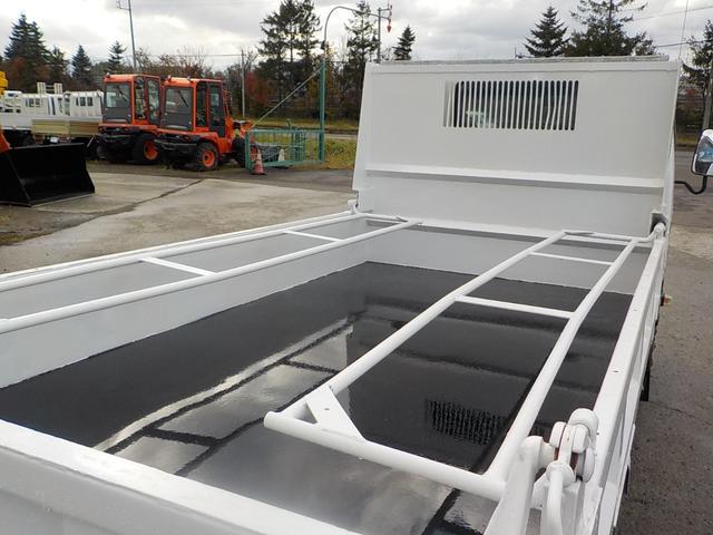 エルフトラック 2tダンプ 電動コボレーン ◆2tダンプ◆電動コボレーン◆6MT◆フル装備◆エアバッグ◆平成27年式◆走行56000Km◆ディーゼル◆排気量2990cc◆積載2000kg◆3人乗り◆車検1年付◆(19枚目)