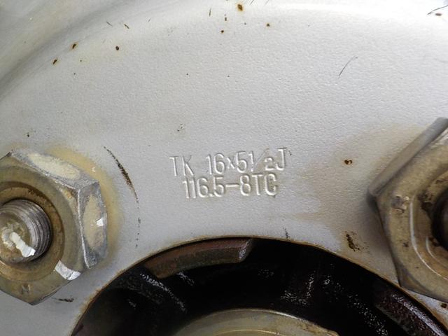 エルフトラック 2tダンプ 電動コボレーン ◆2tダンプ◆電動コボレーン◆6MT◆フル装備◆エアバッグ◆平成27年式◆走行56000Km◆ディーゼル◆排気量2990cc◆積載2000kg◆3人乗り◆車検1年付◆(29枚目)