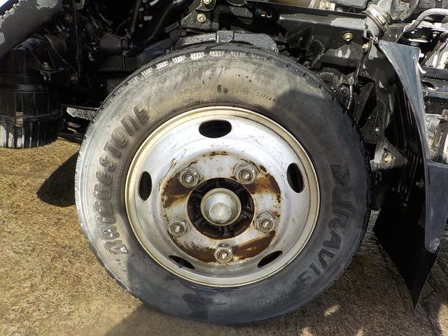 エルフトラック 2tダンプ 電動コボレーン ◆2tダンプ◆電動コボレーン◆6MT◆フル装備◆エアバッグ◆平成27年式◆走行56000Km◆ディーゼル◆排気量2990cc◆積載2000kg◆3人乗り◆車検1年付◆(32枚目)