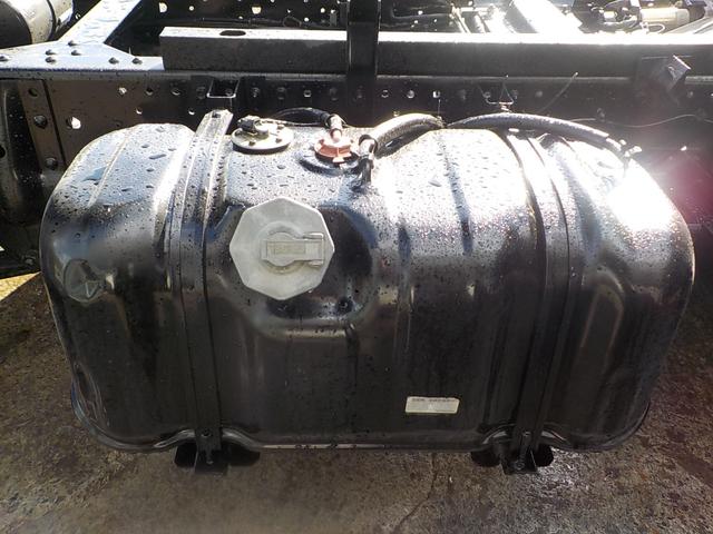 エルフトラック 2tダンプ 電動コボレーン ◆2tダンプ◆電動コボレーン◆6MT◆フル装備◆エアバッグ◆平成27年式◆走行56000Km◆ディーゼル◆排気量2990cc◆積載2000kg◆3人乗り◆車検1年付◆(49枚目)