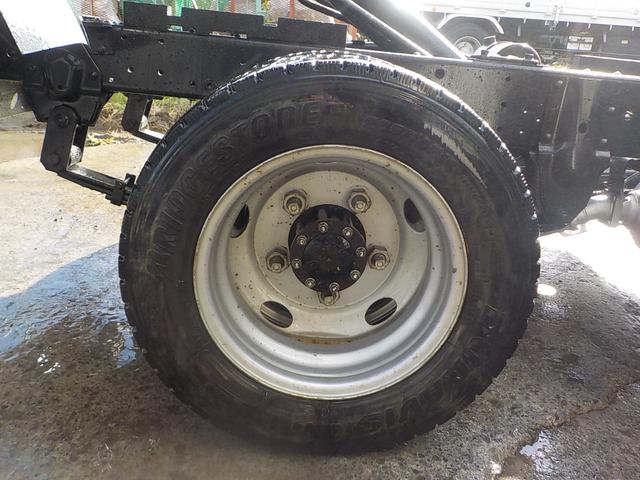 エルフトラック 2tダンプ 電動コボレーン ◆2tダンプ◆電動コボレーン◆6MT◆フル装備◆エアバッグ◆平成27年式◆走行56000Km◆ディーゼル◆排気量2990cc◆積載2000kg◆3人乗り◆車検1年付◆(50枚目)