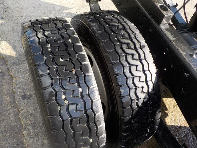 エルフトラック 2tダンプ 電動コボレーン ◆2tダンプ◆電動コボレーン◆6MT◆フル装備◆エアバッグ◆平成27年式◆走行56000Km◆ディーゼル◆排気量2990cc◆積載2000kg◆3人乗り◆車検1年付◆(51枚目)