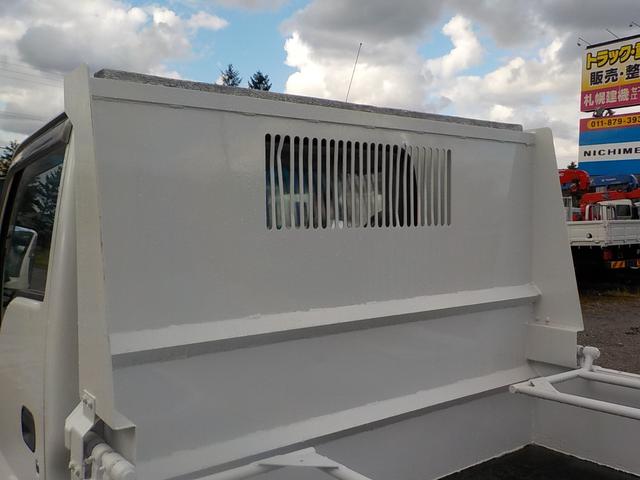 エルフトラック 2tダンプ 電動コボレーン ◆2tダンプ◆電動コボレーン◆6MT◆フル装備◆エアバッグ◆平成27年式◆走行56000Km◆ディーゼル◆排気量2990cc◆積載2000kg◆3人乗り◆車検1年付◆(68枚目)