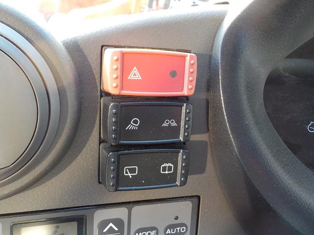 日本 日立　ホイールローダー　ＺＷ１４０　スノウプラウ付　◆平成２５年式◆日立タイヤショベル◆２．０立米◆スノウプラウ付◆ノーマルバケット有◆Ｗキャビン◆スノースパイク◆エアコン◆排気量４４６０ｃｃ◆使用時間約６９００ＨＲ◆（47枚目）