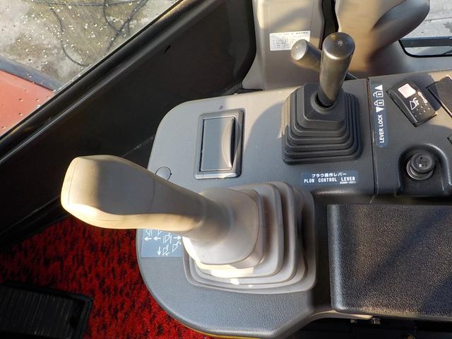 日本 日立　ホイールローダー　ＺＷ１４０　スノウプラウ付　◆平成２５年式◆日立タイヤショベル◆２．０立米◆スノウプラウ付◆ノーマルバケット有◆Ｗキャビン◆スノースパイク◆エアコン◆排気量４４６０ｃｃ◆使用時間約６９００ＨＲ◆（49枚目）