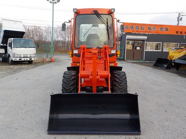 日本 クボタ ホイールローダー R430Z ◆平成26年式◆0.4立米◆クボタタイヤショベル◆バケット幅157cm◆排気量1650cc◆使用時間約850HR◆普通免許で運転可◆(2枚目)
