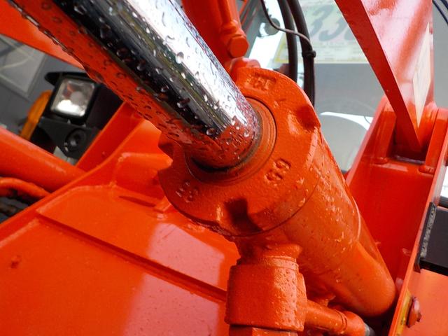 日本 クボタ ホイールローダー R430Z ◆平成26年式◆0.4立米◆クボタタイヤショベル◆バケット幅157cm◆排気量1650cc◆使用時間約850HR◆普通免許で運転可◆(13枚目)