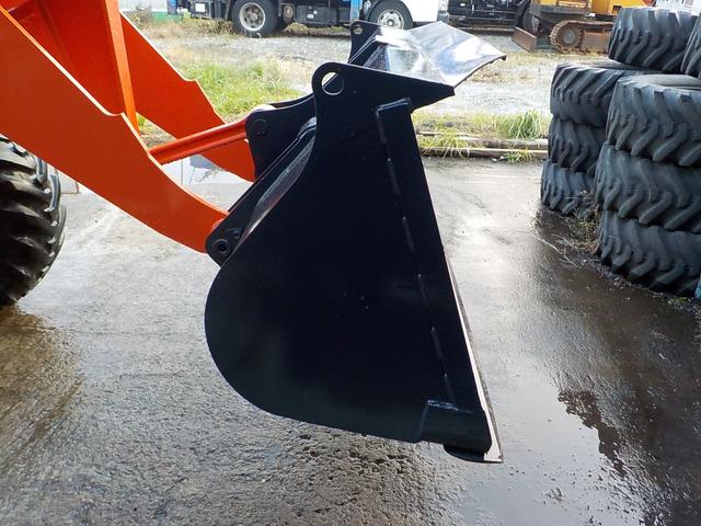 日本 クボタ ホイールローダー R430Z ◆平成26年式◆0.4立米◆クボタタイヤショベル◆バケット幅157cm◆排気量1650cc◆使用時間約850HR◆普通免許で運転可◆(21枚目)