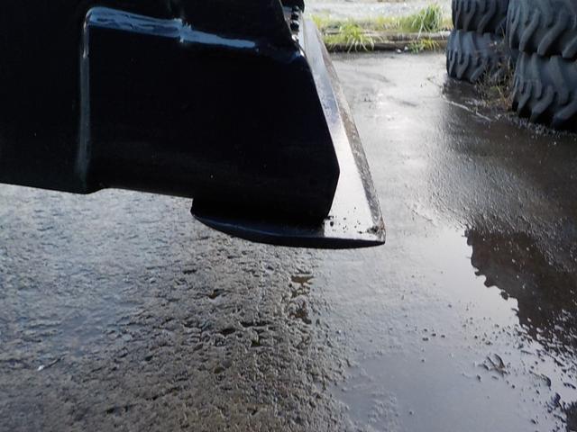 日本 クボタ ホイールローダー R430Z ◆平成26年式◆0.4立米◆クボタタイヤショベル◆バケット幅157cm◆排気量1650cc◆使用時間約850HR◆普通免許で運転可◆(22枚目)