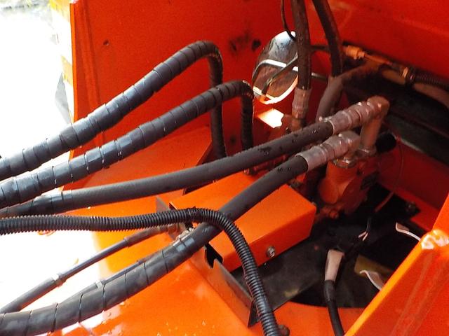 日本 クボタ ホイールローダー R430Z ◆平成26年式◆0.4立米◆クボタタイヤショベル◆バケット幅157cm◆排気量1650cc◆使用時間約850HR◆普通免許で運転可◆(29枚目)