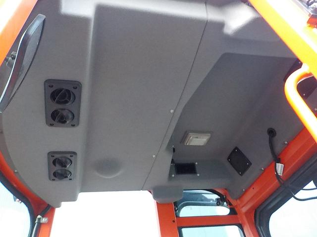 日本 クボタ ホイールローダー R430Z ◆平成26年式◆0.4立米◆クボタタイヤショベル◆バケット幅157cm◆排気量1650cc◆使用時間約850HR◆普通免許で運転可◆(35枚目)