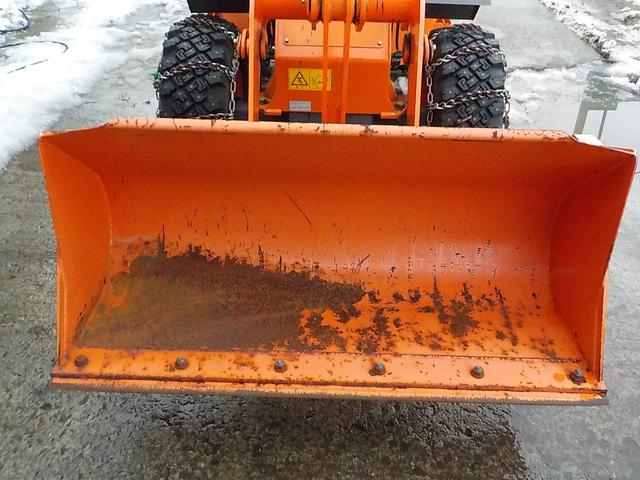 日本 日立　ホイールローダー　ＺＷ２０　◆平成２６年式◆０．３立米◆日立タイヤショベル◆バケット幅１３５ｃｍ◆タイヤチェーン４本◆排気量１１２３ｃｃ◆使用時間約３２０ＨＲ◆普通免許で運転可◆（26枚目）