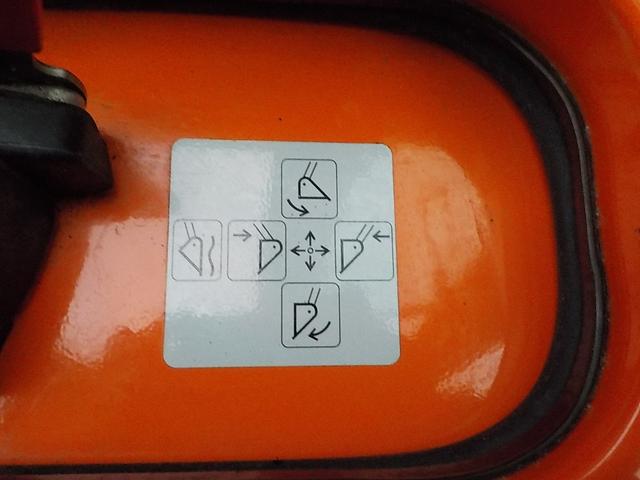 日本 日立　ホイールローダー　ＺＷ２０　◆平成２６年式◆０．３立米◆日立タイヤショベル◆バケット幅１３５ｃｍ◆タイヤチェーン４本◆排気量１１２３ｃｃ◆使用時間約３２０ＨＲ◆普通免許で運転可◆（48枚目）