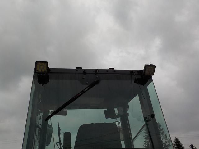 日本 日立　ホイールローダー　ＺＷ８０－５Ｂ　◆平成２７年式◆日立タイヤショベル◆０．９立米◆スノースパイク◆バケット幅１９９ｃｍ◆排気量２９２０ｃｃ◆使用時間４５７０ＨＲ◆（11枚目）