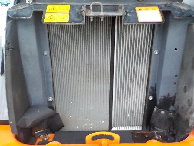 日本 日立　ホイールローダー　ＺＷ８０－５Ｂ　◆平成２７年式◆日立タイヤショベル◆０．９立米◆スノースパイク◆バケット幅１９９ｃｍ◆排気量２９２０ｃｃ◆使用時間４５７０ＨＲ◆（33枚目）