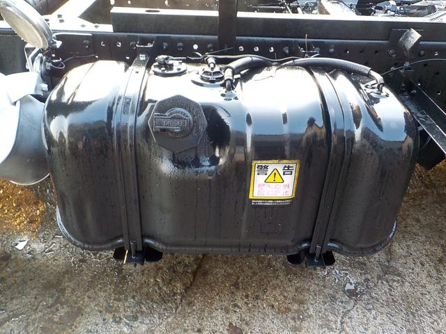 エルフトラック ３ｔダンプ　コボレーン　◆３ｔダンプ◆６ＭＴ◆フル装備◆コボレーン◆エアバッグ◆平成２５年式◆走行１２１０００Ｋｍ◆ディーゼル◆排気量２９９０ｃｃ◆積載３０００ｋｇ◆３人乗り◆（24枚目）