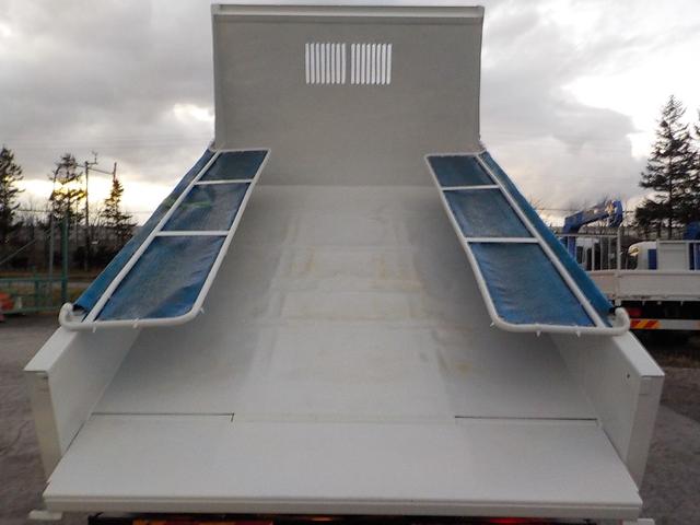 ヒノレンジャー 4tダンプ Lゲート 電動コボレーン ◆4tダンプ◆6MT◆フル装備◆Lゲート◆電動コボレーン◆エアバッグ◆平成25年式◆走行106000Km◆ディーゼル◆排気量5120cc◆積載3650kg◆3人乗り◆(10枚目)