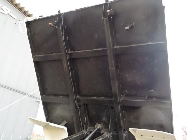 ヒノレンジャー 4tダンプ Lゲート 電動コボレーン ◆4tダンプ◆6MT◆フル装備◆Lゲート◆電動コボレーン◆エアバッグ◆平成25年式◆走行106000Km◆ディーゼル◆排気量5120cc◆積載3650kg◆3人乗り◆(26枚目)