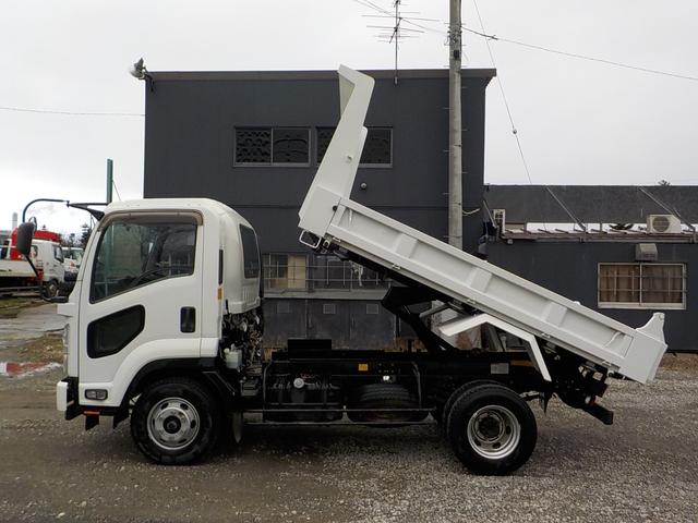 フォワード 4tダンプ ◆4tダンプ◆6MT◆フル装備◆エアバッグ◆平成29年式◆走行32000Km◆ディーゼル◆排気量5190cc◆積載3800kg◆3人乗り◆(9枚目)