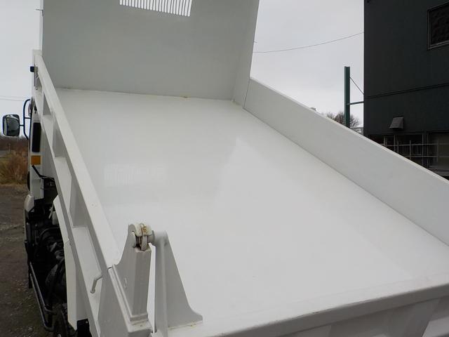 フォワード 4tダンプ ◆4tダンプ◆6MT◆フル装備◆エアバッグ◆平成29年式◆走行32000Km◆ディーゼル◆排気量5190cc◆積載3800kg◆3人乗り◆(12枚目)