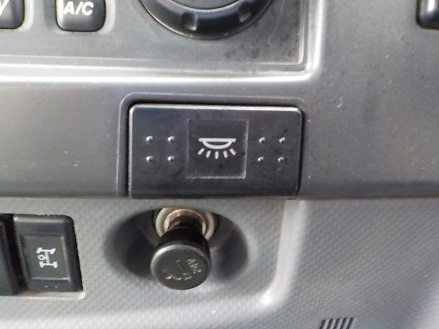 フォワード 4tダンプ ◆4tダンプ◆6MT◆フル装備◆エアバッグ◆平成29年式◆走行32000Km◆ディーゼル◆排気量5190cc◆積載3800kg◆3人乗り◆(41枚目)