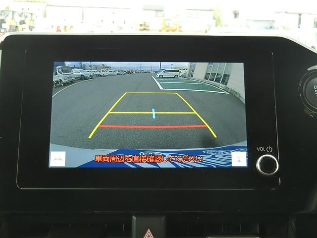 ヴォクシー Ｓ－Ｚ　４ＷＤ　純正ディスプレイオーディオ　ＬＥＤヘッドランプ　リヤオートエアコン　ＥＴＣ　バックカメラ　　ＴＶ　クリアランスソナー　オートクルコン　スマートキー　　衝突被害軽減システム　両側電動スライドドア（4枚目）