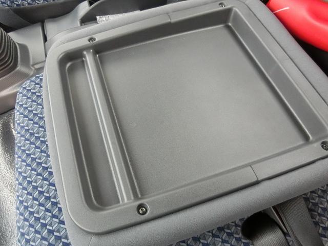 エルフトラック ロングフラットロー ワイド 4WD 届出済未使用車 荷台内寸 長さ436cm 幅207cm 高さ38cm 木製デッキ LEDヘッドフォグ アルミアオリ 衝突軽減ブレーキ 各部メッキ 三方開 電格ミラー リヤゲートチェーン(38枚目)