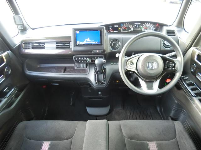 N-BOXカスタム G・Lホンダセンシング 4WD ETC バックカメラ 両側スライド・片側電動 ナビ TV オートクルーズコントロール レーンアシスト 衝突被害軽減システム オートライト LEDヘッドランプ スマートキー シートヒーター(2枚目)