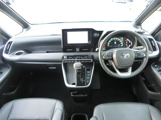 ノア Ｓ－Ｚ　４ＷＤ　レンタアップ　純正ディスプレイオーディオ　寒冷地仕様　ハーフレザー　ＬＥＤヘッドＥＴＣ　バックカメラ　ＴＶ　オートクルコン　レーンアシスト　衝突被害軽減システム　両側電動スライドドア（2枚目）