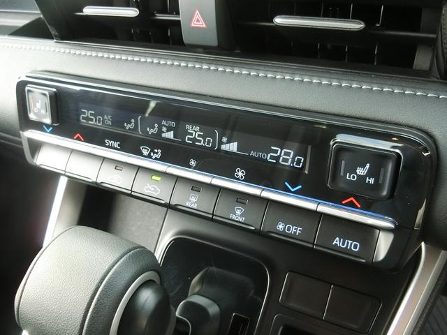 ノア Ｓ－Ｚ　４ＷＤ　レンタアップ　純正ディスプレイオーディオ　寒冷地仕様　ハーフレザー　ＬＥＤヘッドＥＴＣ　バックカメラ　ＴＶ　オートクルコン　レーンアシスト　衝突被害軽減システム　両側電動スライドドア（6枚目）