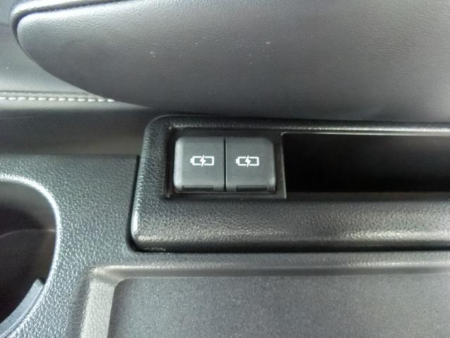 ノア Ｓ－Ｚ　４ＷＤ　レンタアップ　純正ディスプレイオーディオ　寒冷地仕様　ハーフレザー　ＬＥＤヘッドＥＴＣ　バックカメラ　ＴＶ　オートクルコン　レーンアシスト　衝突被害軽減システム　両側電動スライドドア（25枚目）