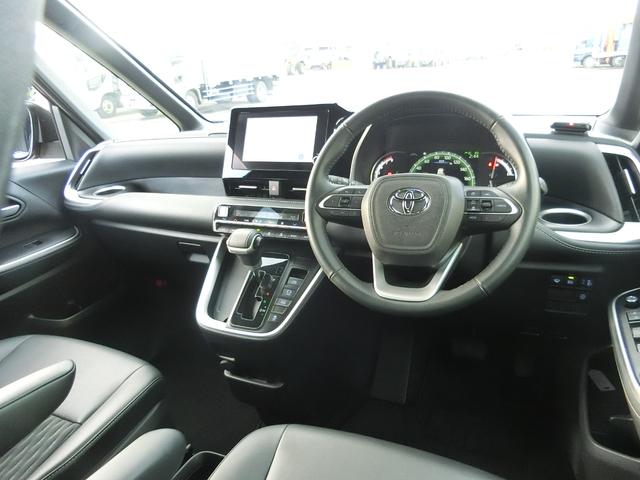 ノア Ｓ－Ｚ　４ＷＤ　レンタアップ　純正ディスプレイオーディオ　寒冷地仕様　ハーフレザー　ＬＥＤヘッドＥＴＣ　バックカメラ　ＴＶ　オートクルコン　レーンアシスト　衝突被害軽減システム　両側電動スライドドア（26枚目）