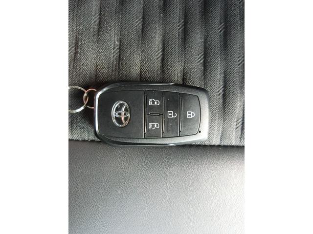 ノア Ｓ－Ｚ　４ＷＤ　レンタアップ　純正ディスプレイオーディオ　寒冷地仕様　ハーフレザー　ＬＥＤヘッドＥＴＣ　バックカメラ　ＴＶ　オートクルコン　レーンアシスト　衝突被害軽減システム　両側電動スライドドア（49枚目）