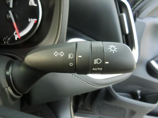 ノア Ｓ－Ｚ　４ＷＤ　レンタアップ　純正ディスプレイオーディオ　寒冷地仕様　ハーフレザー　ＬＥＤヘッドＥＴＣ　バックカメラ　ＴＶ　オートクルコン　レーンアシスト　衝突被害軽減システム　両側電動スライドドア（50枚目）