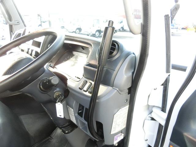 キャンター 全低床ダンプ　３ｔ　ＡＴ　荷台内寸　長さ３０５ｃｍ　幅１５９ｃｍ　高さ３８ｃｍ　新明和ＤＲ２－０１１０ＳＹ　レベライザー　リヤマッドガード　ＥＴＣ　オールシーズンタイヤ　アオリガード（34枚目）