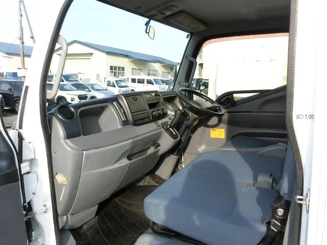 キャンター 全低床ダンプ　３ｔ　ＡＴ　荷台内寸　長さ３０５ｃｍ　幅１５９ｃｍ　高さ３８ｃｍ　新明和ＤＲ２－０１１０ＳＹ　レベライザー　リヤマッドガード　ＥＴＣ　オールシーズンタイヤ　アオリガード（35枚目）