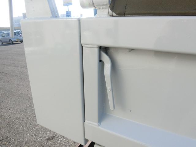 キャンター 全低床ダンプ　カスタム　３ｔ　Ｆ５　内寸　長さ３０５ｃｍ　幅１５９ｃｍ　高さ３７ｃｍ　フルセグメモリーナビ　レーンアシスト　キーレス　ＣＤ　ＵＳＢ　Ｂｌｕｅｔｏｏｔｈ　メッキバンパーグリルコーナーパネルサイドミラー（27枚目）