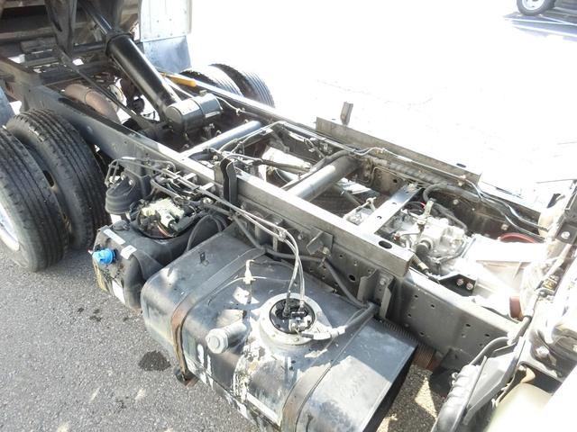 キャンター 全低床ダンプ　カスタム　３ｔ　Ｆ５　内寸　長さ３０５ｃｍ　幅１５９ｃｍ　高さ３７ｃｍ　フルセグメモリーナビ　レーンアシスト　キーレス　ＣＤ　ＵＳＢ　Ｂｌｕｅｔｏｏｔｈ　メッキバンパーグリルコーナーパネルサイドミラー（30枚目）