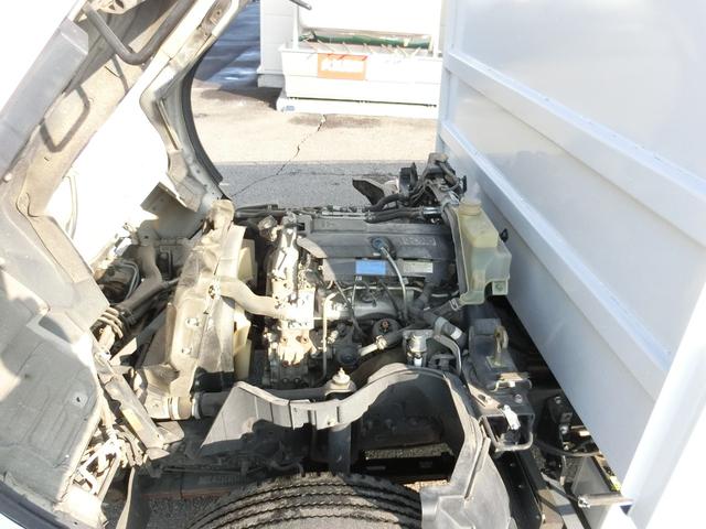 キャンター 全低床ダンプ　カスタム　３ｔ　Ｆ５　内寸　長さ３０５ｃｍ　幅１５９ｃｍ　高さ３７ｃｍ　フルセグメモリーナビ　レーンアシスト　キーレス　ＣＤ　ＵＳＢ　Ｂｌｕｅｔｏｏｔｈ　メッキバンパーグリルコーナーパネルサイドミラー（31枚目）