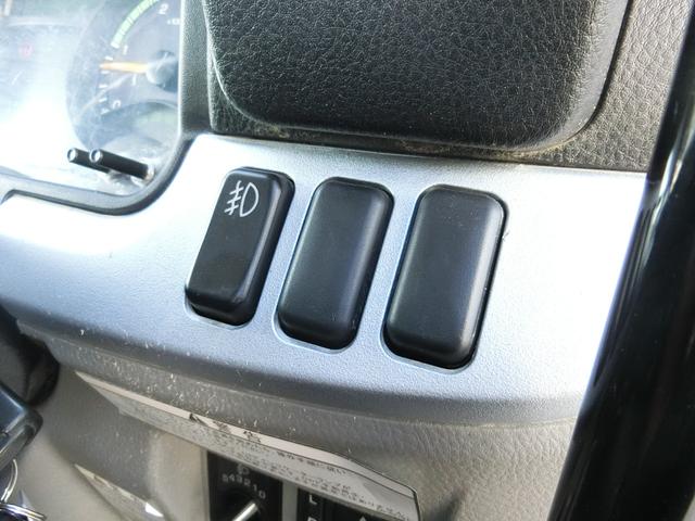 キャンター 全低床ダンプ　カスタム　３ｔ　Ｆ５　内寸　長さ３０５ｃｍ　幅１５９ｃｍ　高さ３７ｃｍ　フルセグメモリーナビ　レーンアシスト　キーレス　ＣＤ　ＵＳＢ　Ｂｌｕｅｔｏｏｔｈ　メッキバンパーグリルコーナーパネルサイドミラー（52枚目）