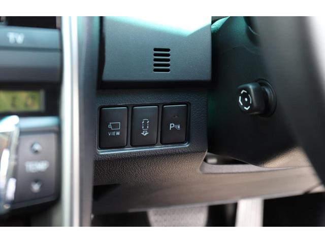 プレミアム　Ｆｏｕｒ　４ＷＤ　純正ナビ　フルセグ　ＥＴＣ　Ｂｌｕｅｔｏｏｔｈ　バック・サイドカメラ　クルコン　パワーシート　シートＨ　ハーフレザーシート　Ｈミラー　ＬＥＤオートライト　コーナーセンサー　純正アルミホイール(16枚目)