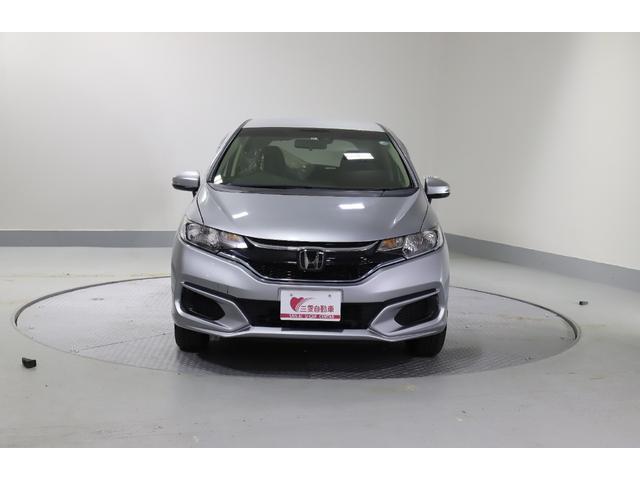 フィットハイブリッド F 4WD スマートキー Pスタート 社外ナビ ETC 衝突軽減サポート Iストップ レーンアシスト ヒーターミラー ワイパーデアイサー クルコン レンタ使用車(6枚目)