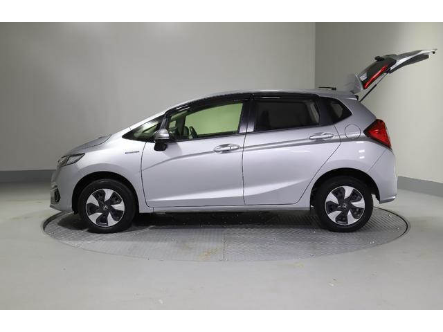 フィットハイブリッド F 4WD スマートキー Pスタート 社外ナビ ETC 衝突軽減サポート Iストップ レーンアシスト ヒーターミラー ワイパーデアイサー クルコン レンタ使用車(13枚目)