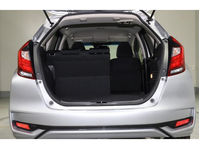 フィットハイブリッド F 4WD スマートキー Pスタート 社外ナビ ETC 衝突軽減サポート Iストップ レーンアシスト ヒーターミラー ワイパーデアイサー クルコン レンタ使用車(29枚目)