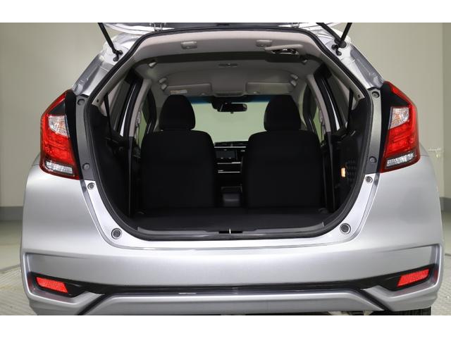 フィットハイブリッド F 4WD スマートキー Pスタート 社外ナビ ETC 衝突軽減サポート Iストップ レーンアシスト ヒーターミラー ワイパーデアイサー クルコン レンタ使用車(30枚目)