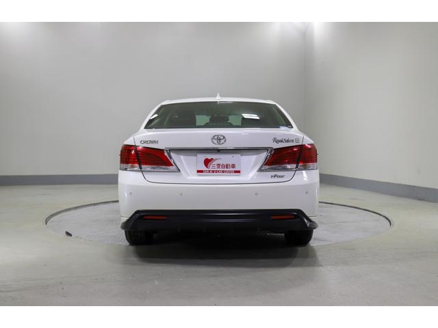 クラウン ロイヤルサルーンＧ　ｉ－Ｆｏｕｒ　４ＷＤ　純正ナビ　フルセグ　バックカメラ　ＥＴＣ　横滑り防止　オートハイビーム　クルコン　ＢＳＭ　シートメモリー　ヒーターミラー　全席レザーシートカバー　純正アルミホイール（28枚目）