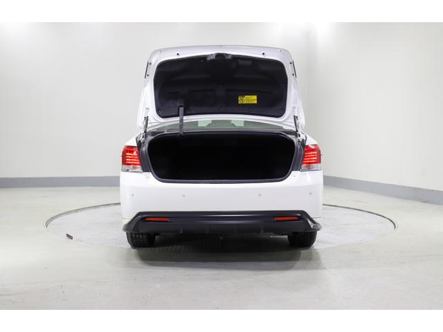 クラウン ロイヤルサルーンＧ　ｉ－Ｆｏｕｒ　４ＷＤ　純正ナビ　フルセグ　バックカメラ　ＥＴＣ　横滑り防止　オートハイビーム　クルコン　ＢＳＭ　シートメモリー　ヒーターミラー　全席レザーシートカバー　純正アルミホイール（34枚目）