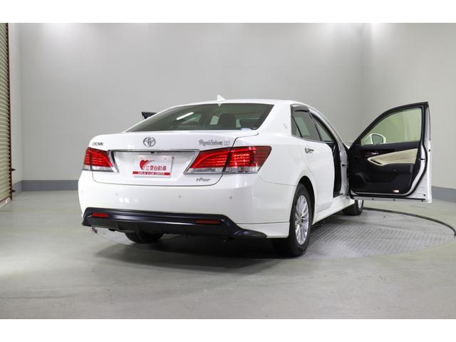 クラウン ロイヤルサルーンＧ　ｉ－Ｆｏｕｒ　４ＷＤ　純正ナビ　フルセグ　バックカメラ　ＥＴＣ　横滑り防止　オートハイビーム　クルコン　ＢＳＭ　シートメモリー　ヒーターミラー　全席レザーシートカバー　純正アルミホイール（37枚目）